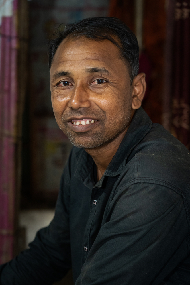 Shamsul Alam qui a été guéri de l'hépatite C, dans son refuge, camp 18, Ukhiya, Coxsbazar, Bangladesh.